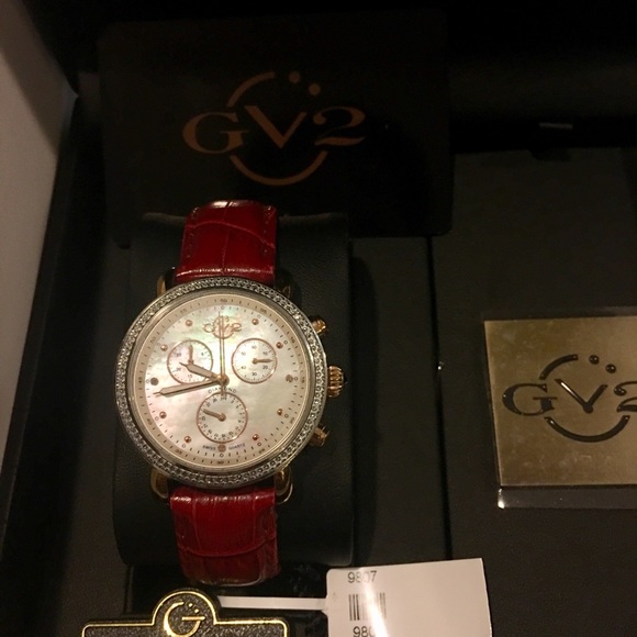 GV2 Chronograph Watch 37mm Marsala Two tone - Picture 2 of 6